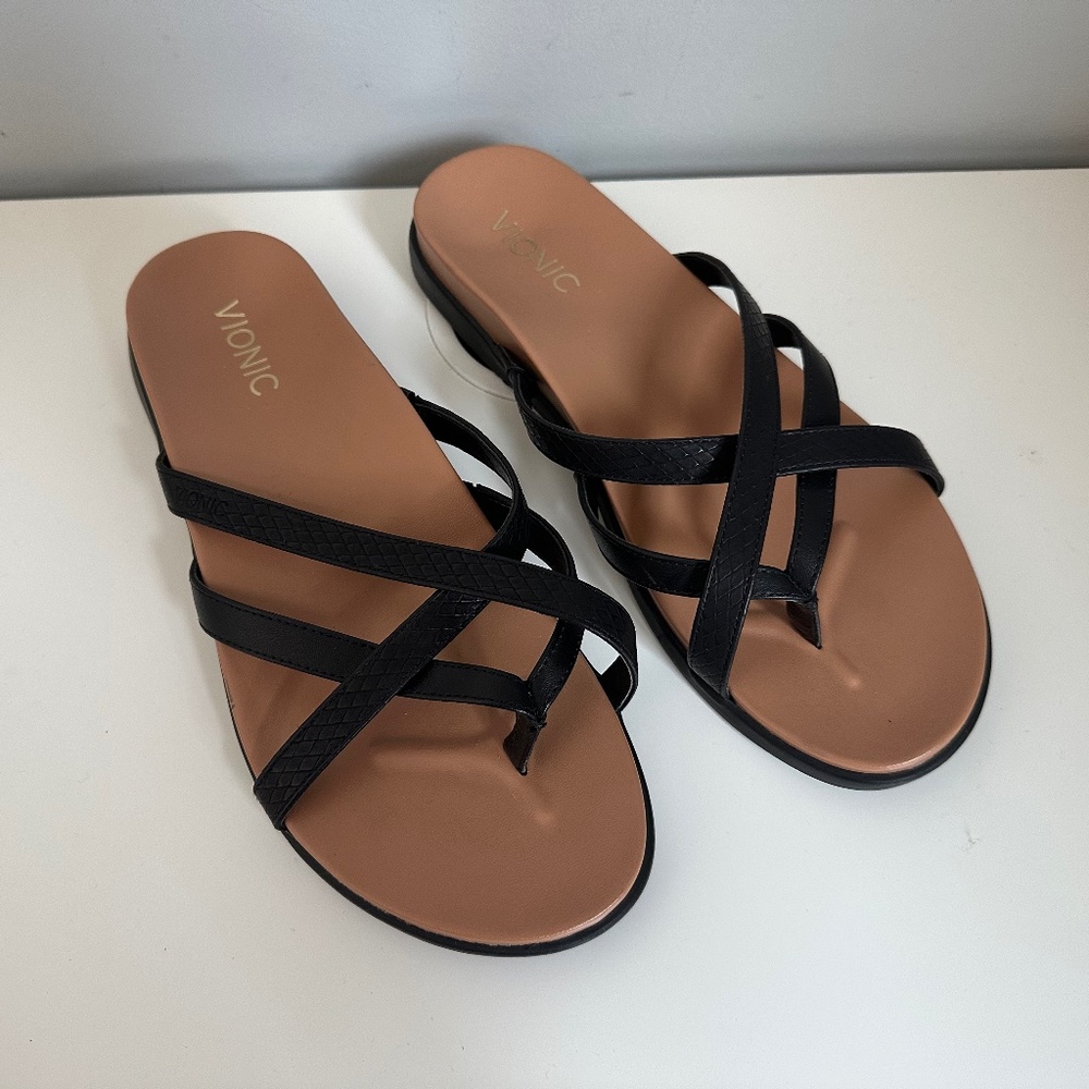 Vionic Black Sandals Women’s Size 8.5M Snakeskin Flop Flops Thong Slip On
